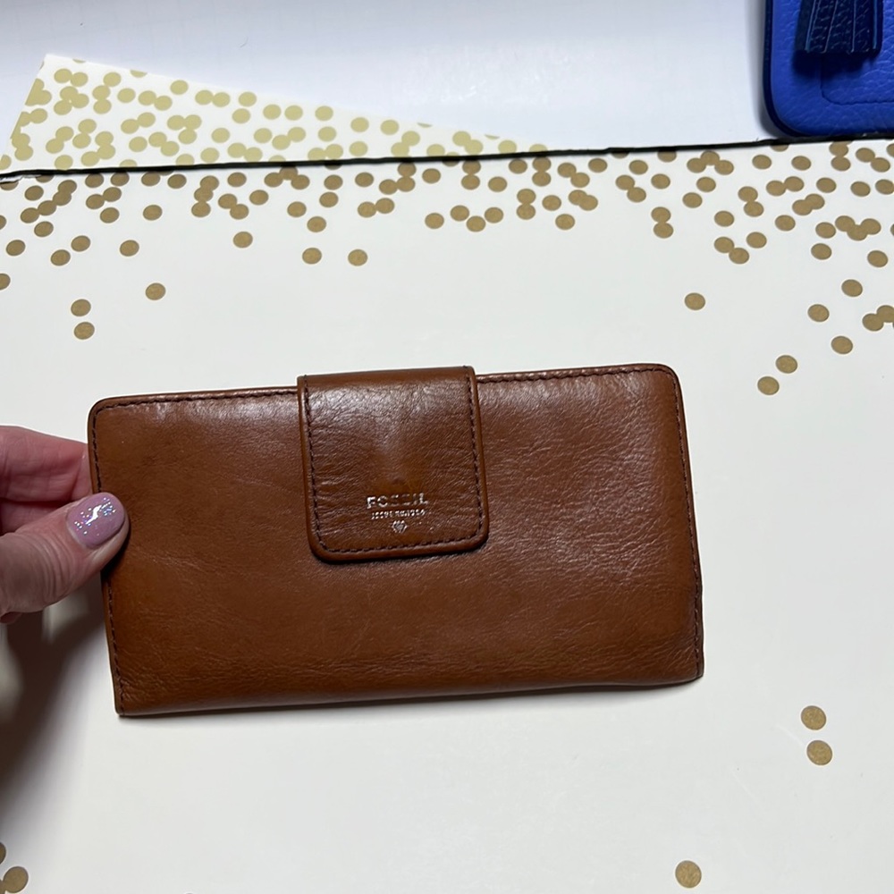 Fossil brown leather 12 slots wallet